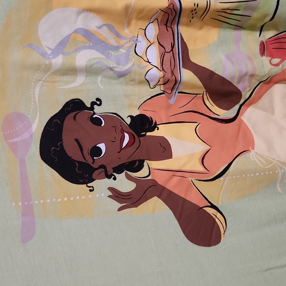 Disney Parks Tiana ladies top NWT - Picture 2 of 6